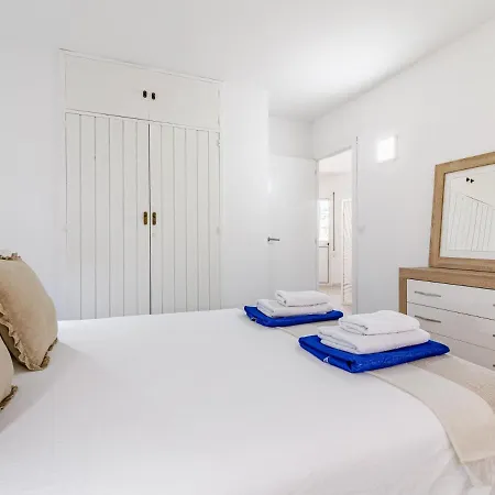 Apartment Apartamento A Metros De La Playa